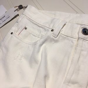NWT Eleventy white denim jeans size 33
